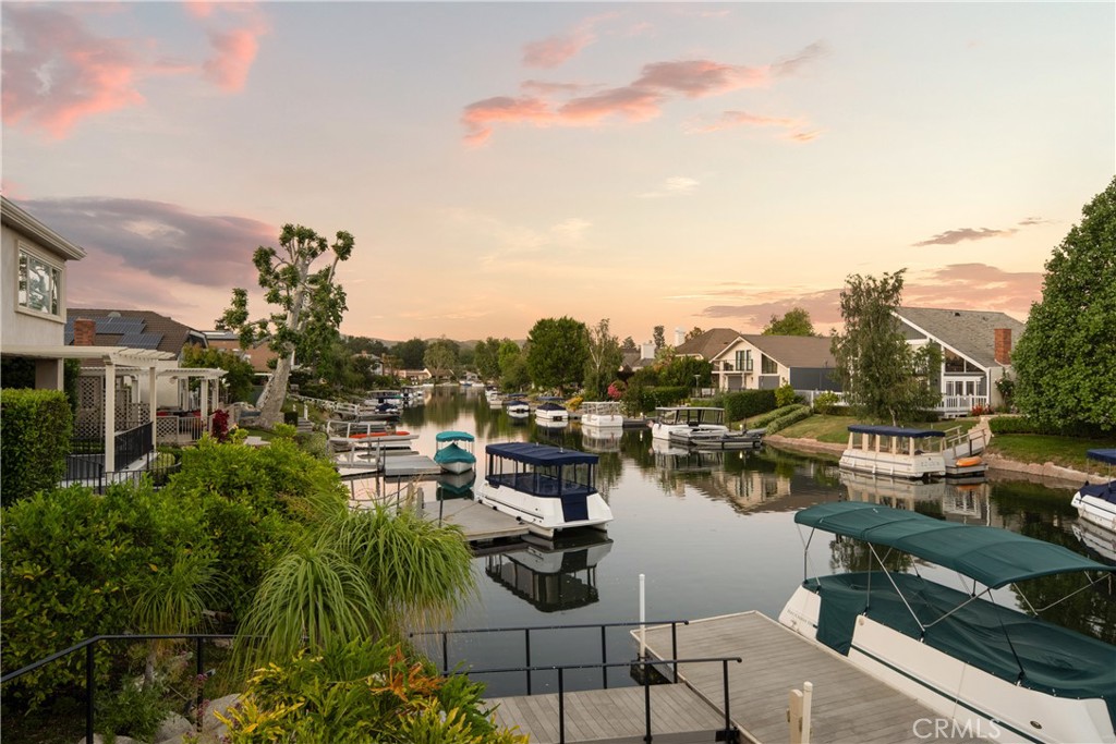 Westlake Island (711) - Residential