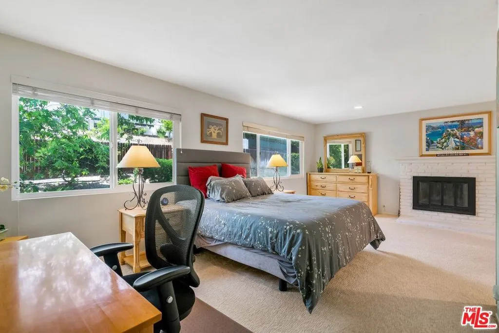 West Hills, California 91304, United States, 4 Bedrooms Bedrooms, ,3 BathroomsBathrooms,Residential,Active,154907