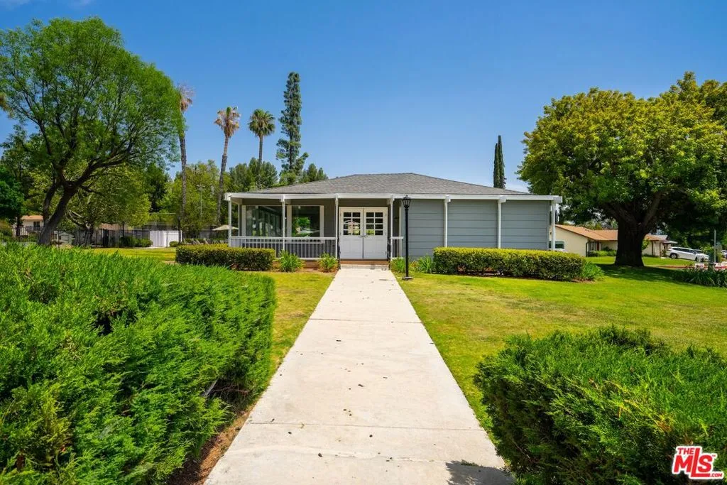 West Hills, California 91304, United States, 4 Bedrooms Bedrooms, ,3 BathroomsBathrooms,Residential,Active,154907