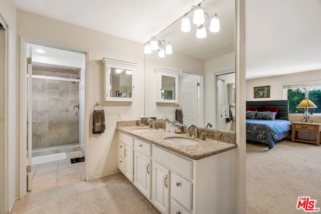 West Hills, California 91304, United States, 4 Bedrooms Bedrooms, ,3 BathroomsBathrooms,Residential,Active,154907