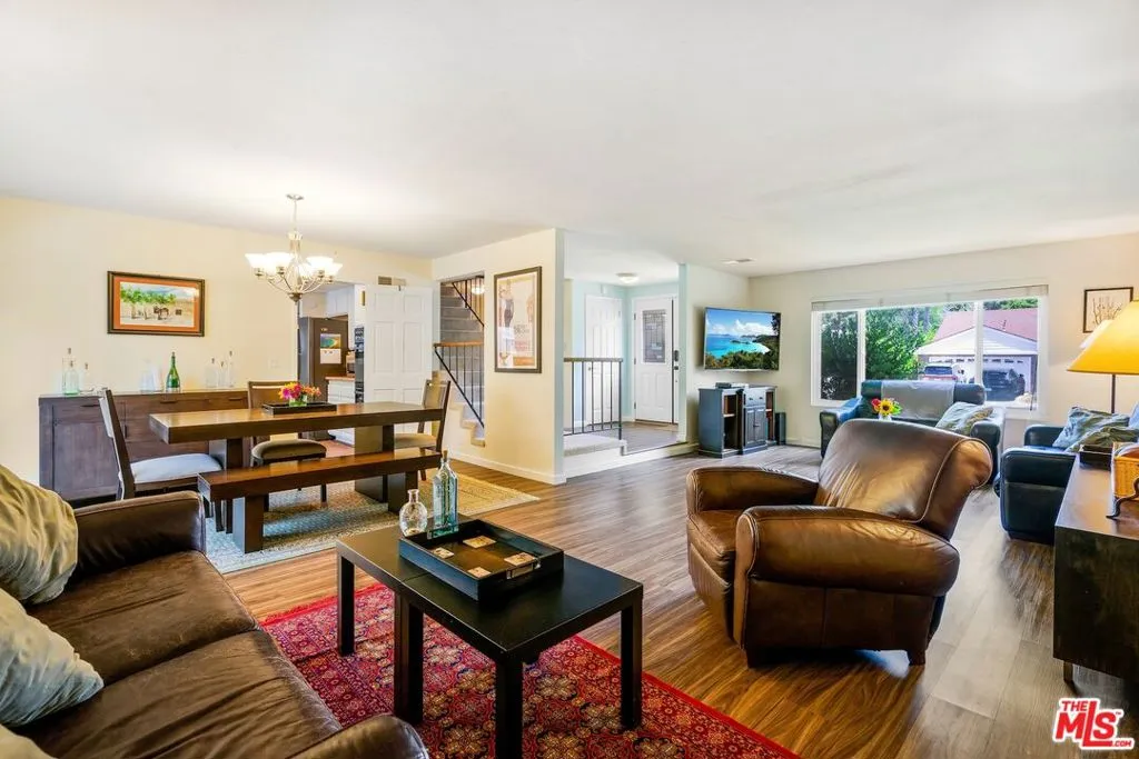 West Hills, California 91304, United States, 4 Bedrooms Bedrooms, ,3 BathroomsBathrooms,Residential,Active,154907