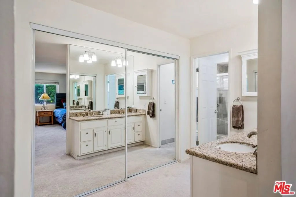 West Hills, California 91304, United States, 4 Bedrooms Bedrooms, ,3 BathroomsBathrooms,Residential,Active,154907