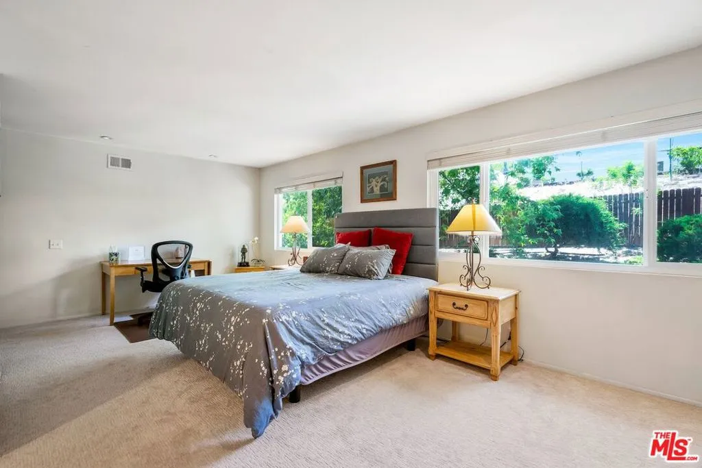 West Hills, California 91304, United States, 4 Bedrooms Bedrooms, ,3 BathroomsBathrooms,Residential,Active,154907