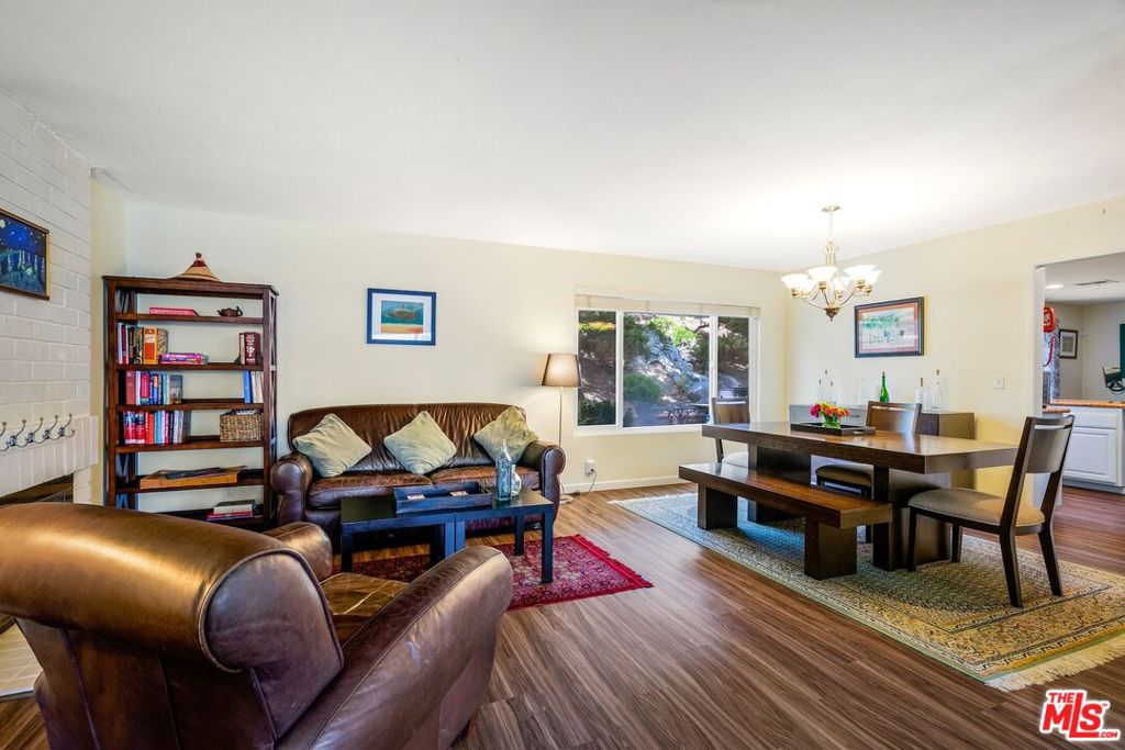 8389 Sedan Avenue