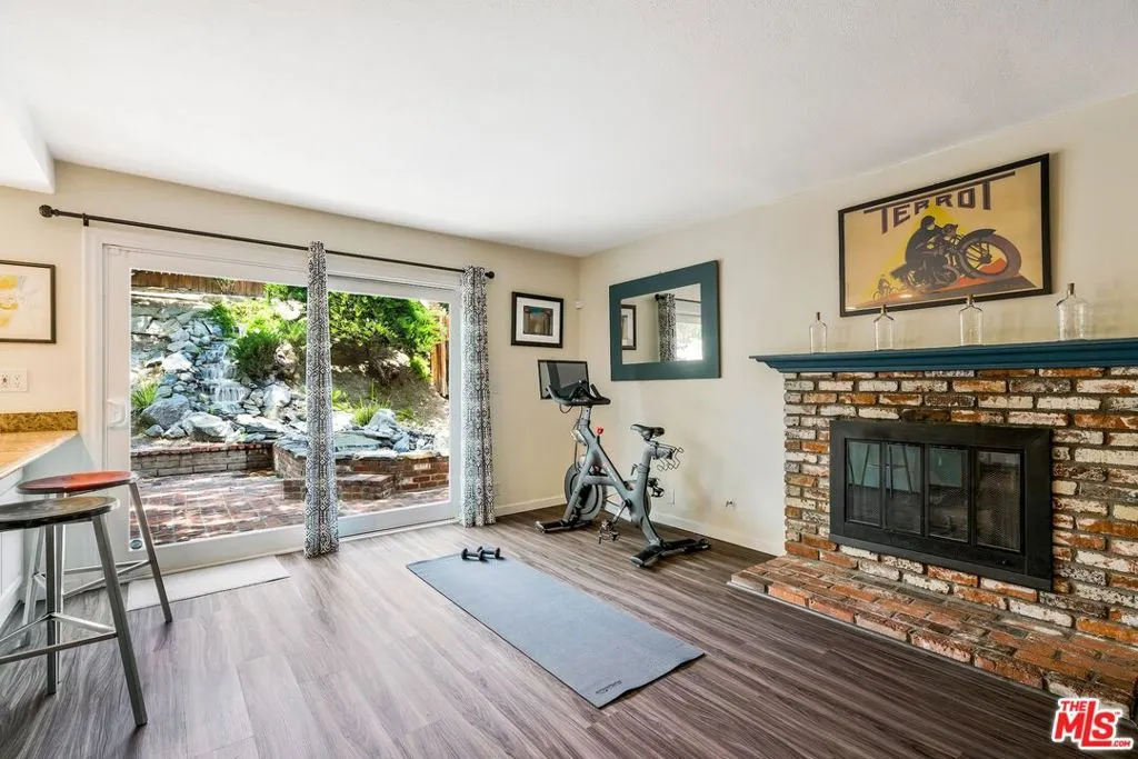 West Hills, California 91304, United States, 4 Bedrooms Bedrooms, ,3 BathroomsBathrooms,Residential,Active,154907