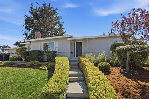 Photo of 2310 Euclid Avenue, Redwood City, CA 94061 (MLS # ML82058401)