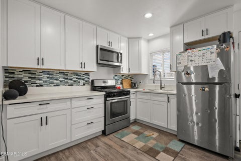 Tiny photo for 5358 Willow View Drive, Camarillo, CA 93012 (MLS # 226003315)