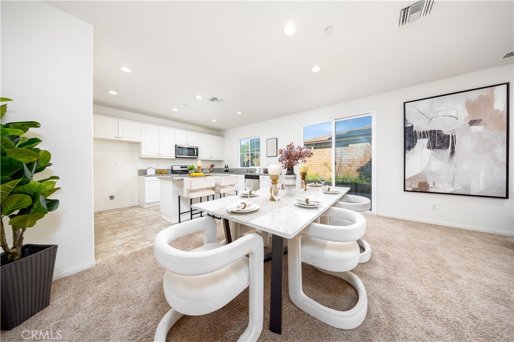 3421 E Orange Blossom