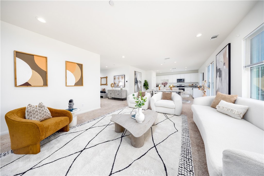 3421 E Orange Blossom