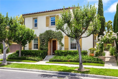 Photo of 46 Arborside, Irvine, CA 92603 (MLS # OC26089411)