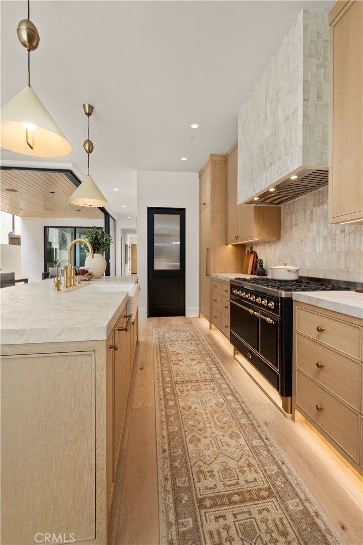 303 Jasmine Avenue, Corona Del Mar CA 92625 - Photo 10