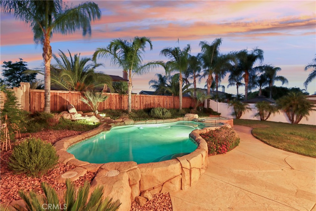 25644 Mountain Glen Circle