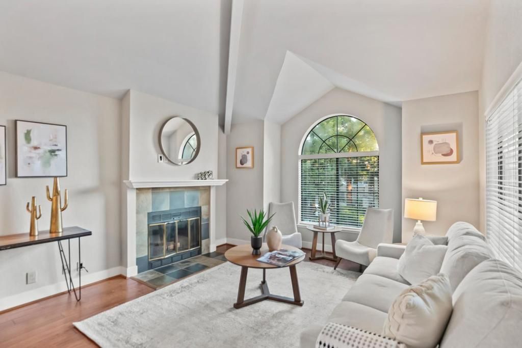 Photo of 306 S Overlook Drive, San Ramon, CA 94582 (MLS # ML82031380)