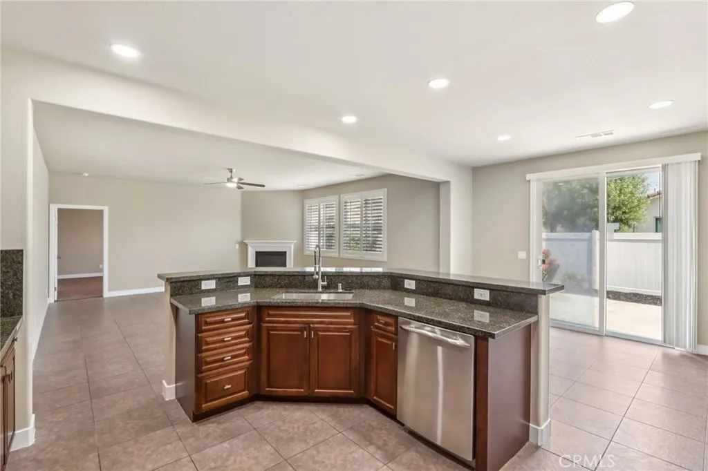 Hemet, California 92545, United States, 3 Bedrooms Bedrooms, ,2 BathroomsBathrooms,Residential,Active,172949