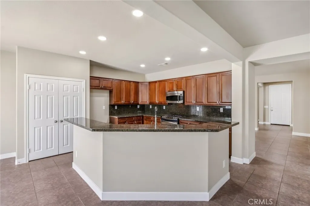 Hemet, California 92545, United States, 3 Bedrooms Bedrooms, ,2 BathroomsBathrooms,Residential,Active,172949