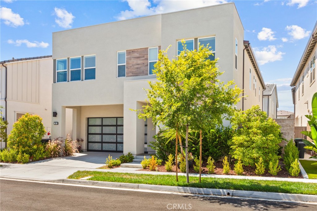 Nestled in the desirable Meadows community, this stunning single-family home offers an exceptional lifestyle surrounded by scenic hiking and biking trails, resort-style swimming pools, sports parks, and children’s playgrounds. Ideally located near the central main park and built by the renowned luxury builder Toll Brothers.
Boasting 5 bedrooms and 5 bathrooms, plus a spacious upstairs loft, this home features a soaring high-ceiling foyer and an open-concept layout that seamlessly connects the living and dining areas. Expansive glass doors open to the California room and beautifully designed outdoor living space, perfect for entertaining.
Upgraded flooring runs throughout the entire home. The chef’s kitchen is equipped with premium stainless steel appliances including a built-in oven, cooktop, range hood, dishwasher, and built-in refrigerator.
Upstairs, the large loft leads to four bright and airy bedrooms, including a luxurious primary suite with a generously sized walk-in closet.
Located in the top-rated Saddleback Valley Unified School District and close to prestigious private schools. Just across the street from Home Depot and a fitness center, and only 5 minutes from the Foothill Ranch Town Center.
With its ideal location, excellent condition, desirable lot size, and paid-off solar system, this is a home you don't want to miss!