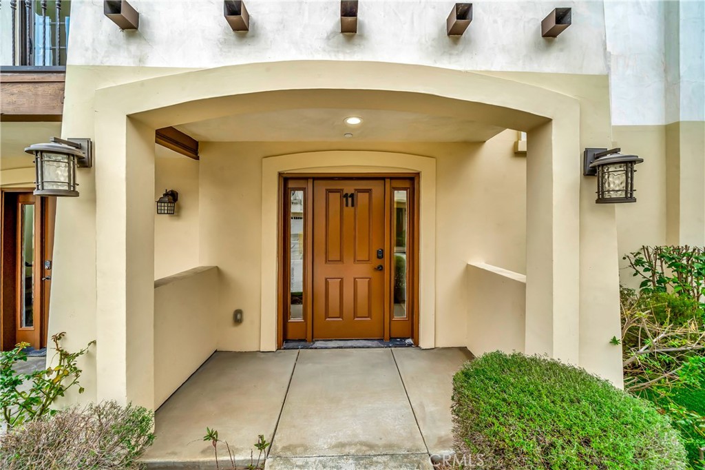 Properties 1 1101 N Maclay Avenue 11