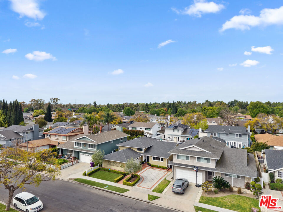 3121 Val Verde Avenue