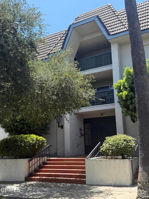 Photo of 497 S El Molino Avenue #310, Pasadena, CA 91101 (MLS # P1-28124)