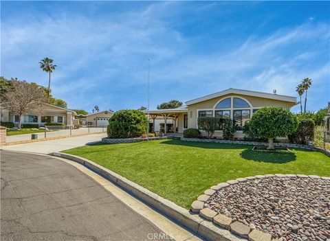 Photo of 44607 Springwood Cir, Hemet, CA 92544 (MLS # SW26045269)