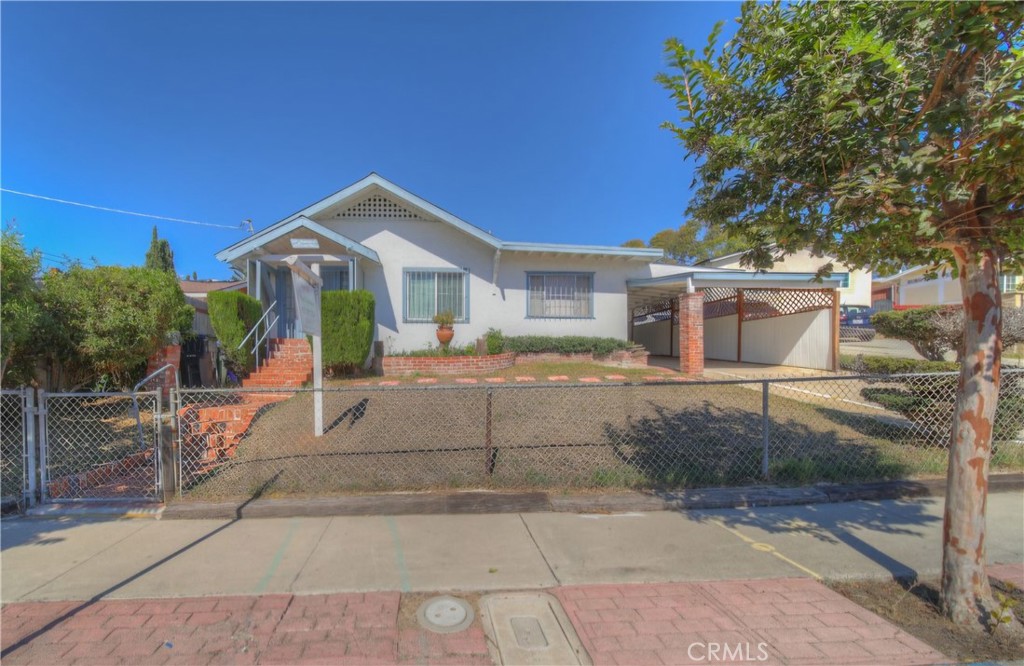 4202 Los Pinos Avenue