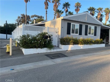 6233 E Sea Breeze Drive 17 Long Beach CA 90803