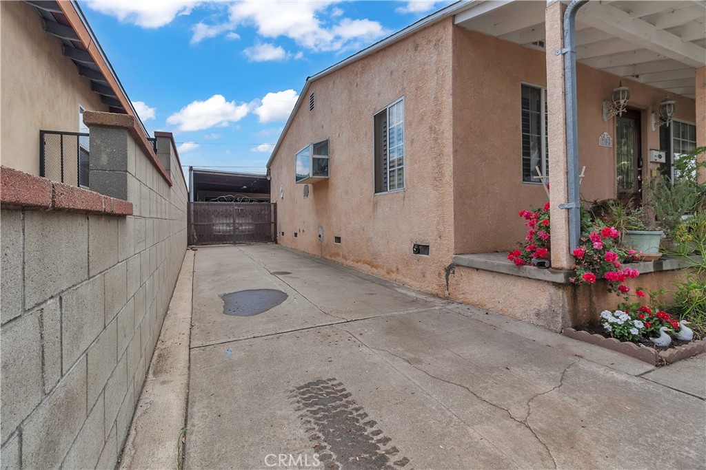 704 S Taylor Ave