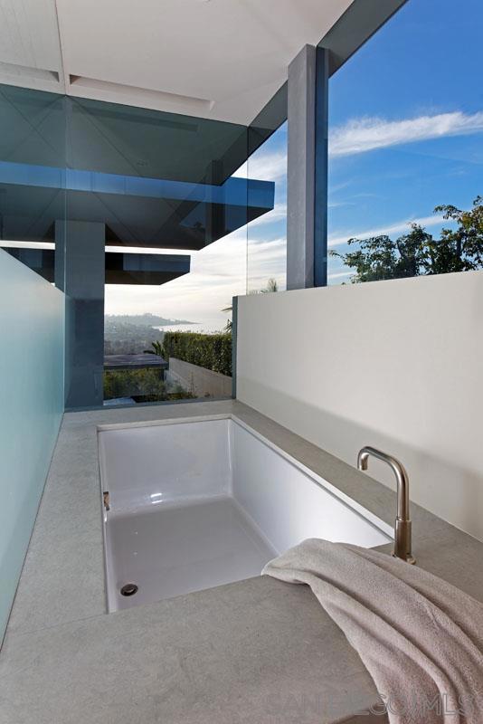 La Jolla - Residential Lease