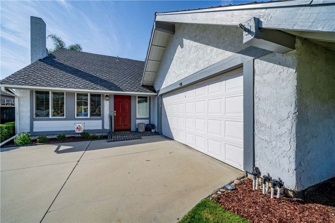 215 N Avenida Segovia