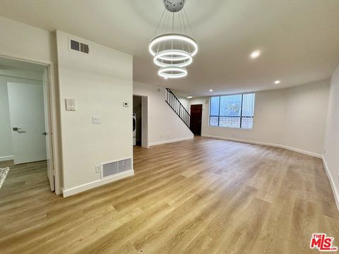 Photo of 1010 4th Street #5, Santa Monica, CA 90403 (MLS # 26639411)