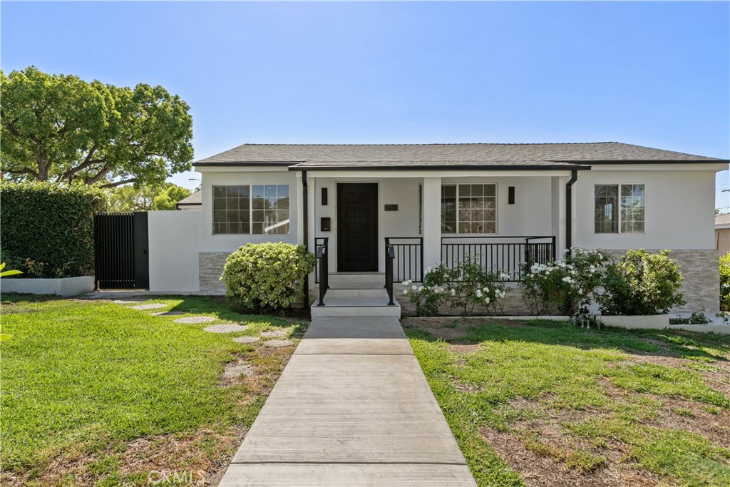 Welcome to your dream home near the highly desired Burbank Hills! This charming single-story residence, set on a spacious corner lot. Inside, you’ll find a beautifully remodeled with new tile flooring, remodeled bathrooms, brand new kitchen with quartz countertops and movable kitchen island. The home also features a newer HVAC system, a brand-new roof, and and stainless steel appliances. Doors open to a private backyard retreat, complete with a brand-new BBQ and island, a gazebo, and plenty of space for relaxation or entertaining. Conveniently located near restaurants, schools, parks, Burbank Airport, the Amtrak station, and ample parking—this is the perfect place to call home!