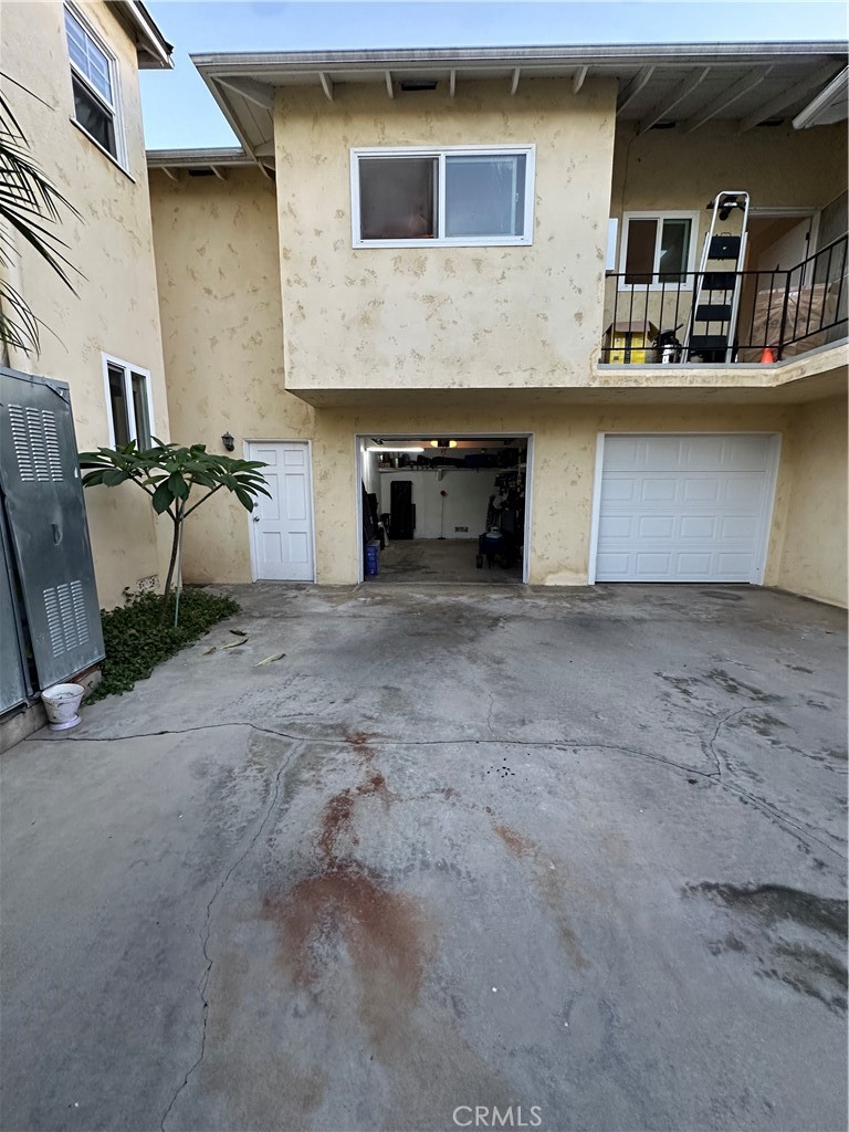 4801 clark ave 1
