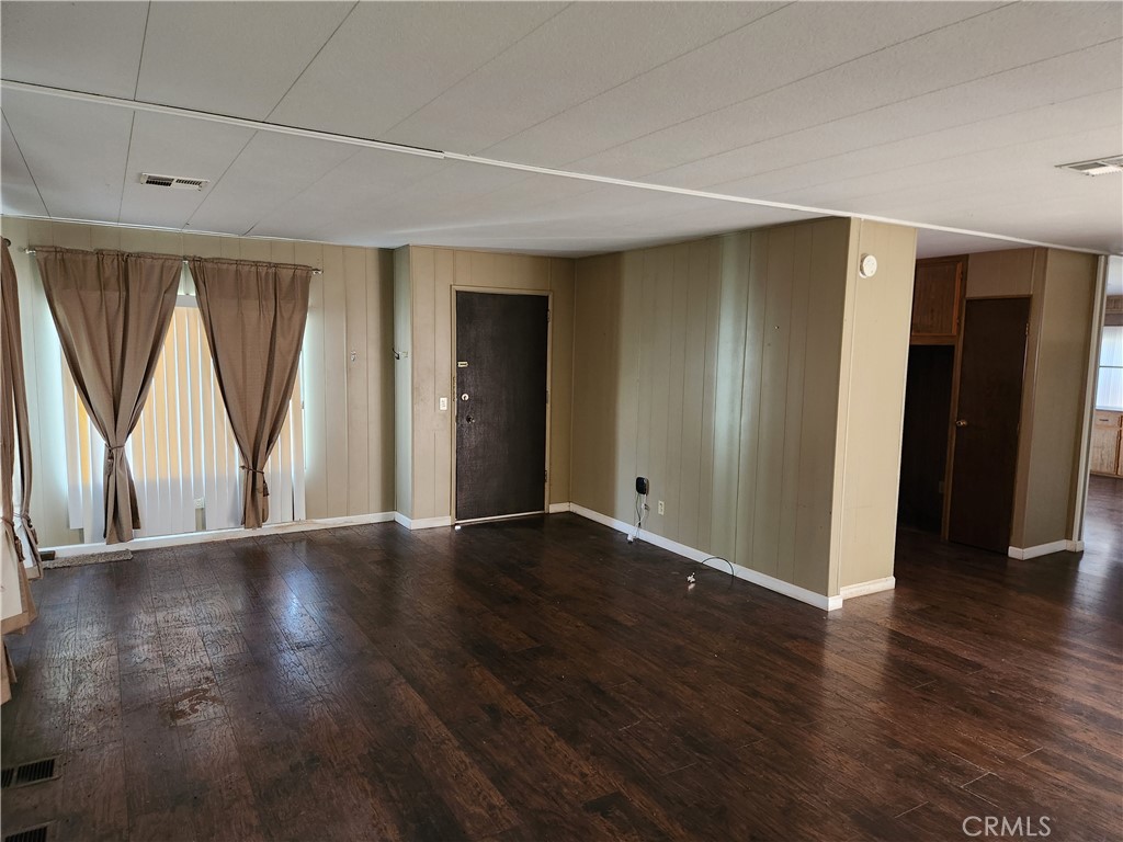 6368 Lincoln Boulevard 102