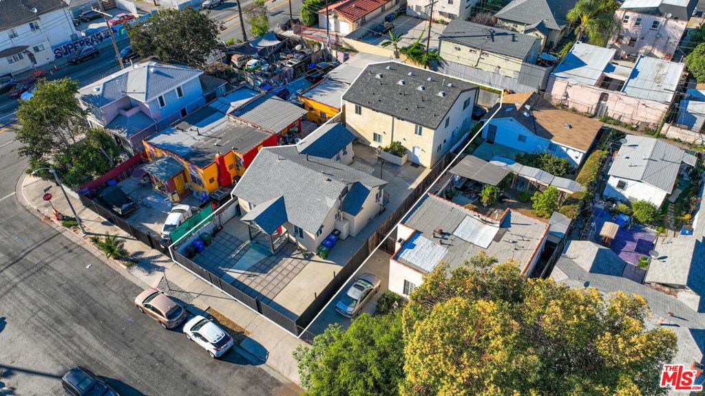 1375 W 37th Drive
