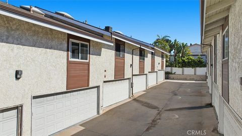 Tiny photo for 2406 Aviation #C, Redondo Beach, CA 90278 (MLS # SB25249396)
