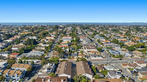 Tiny photo for 2406 Aviation #C, Redondo Beach, CA 90278 (MLS # SB25249396)