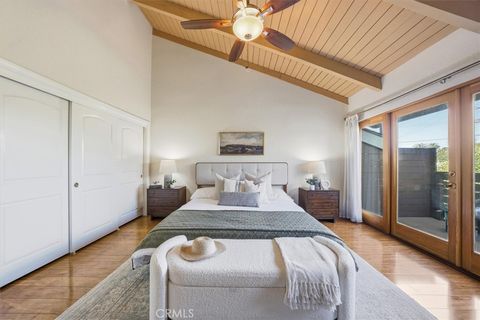 Tiny photo for 2406 Aviation #C, Redondo Beach, CA 90278 (MLS # SB25249396)