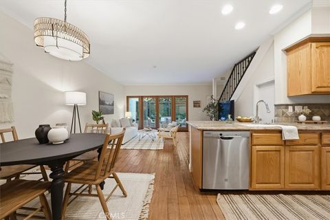 Tiny photo for 2406 Aviation #C, Redondo Beach, CA 90278 (MLS # SB25249396)