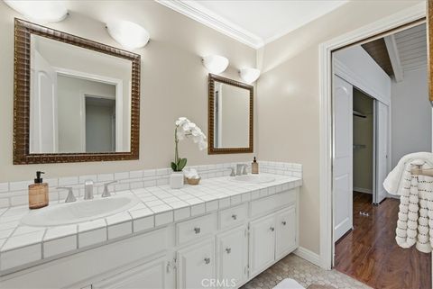 Tiny photo for 2406 Aviation #C, Redondo Beach, CA 90278 (MLS # SB25249396)