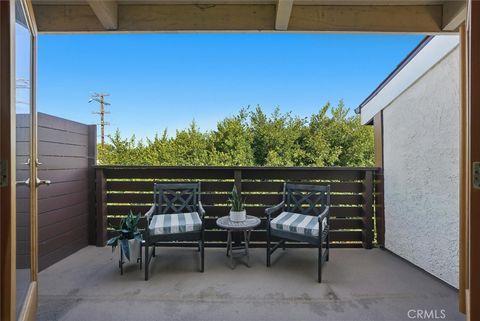 Tiny photo for 2406 Aviation #C, Redondo Beach, CA 90278 (MLS # SB25249396)