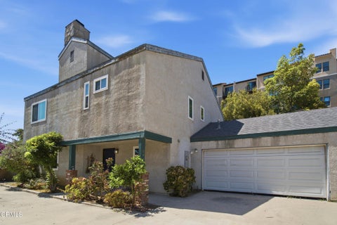 Photo of 1957 Grand Avenue, Ventura, CA 93003 (MLS # V1-37477)