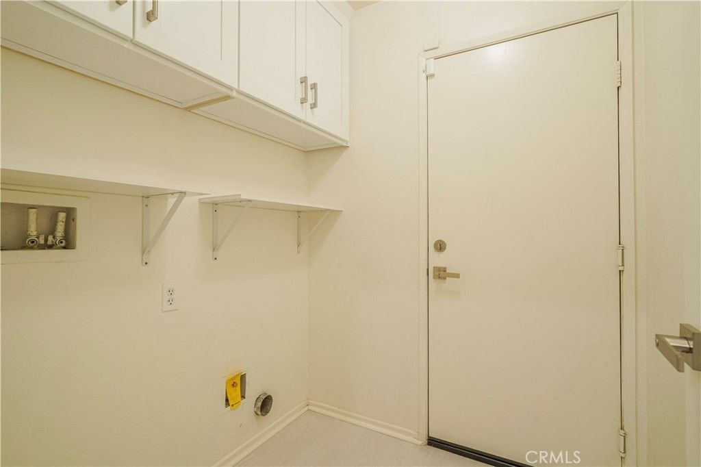 listing image 130726864139813867687