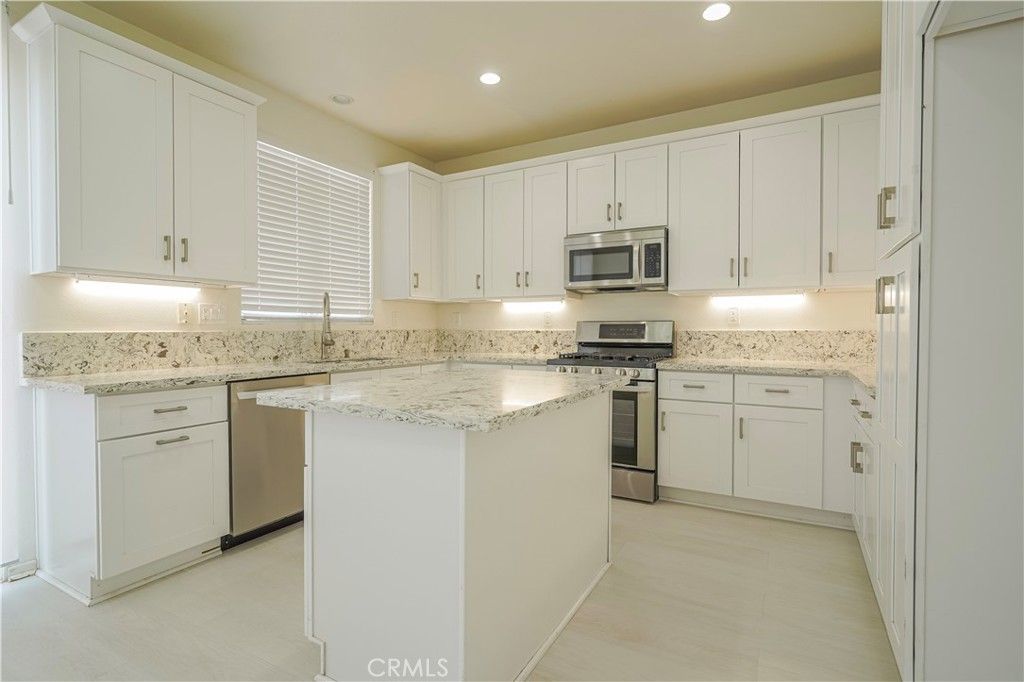 listing image 130720809212502017300