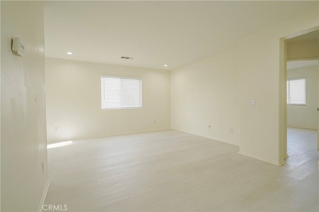 listing image 130729180758973084983
