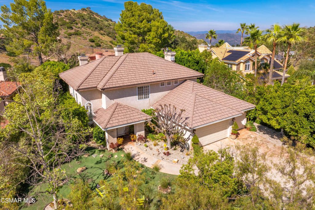 Photo of 31415 Birdella Road, Malibu, CA 90265 (MLS # 226001356)