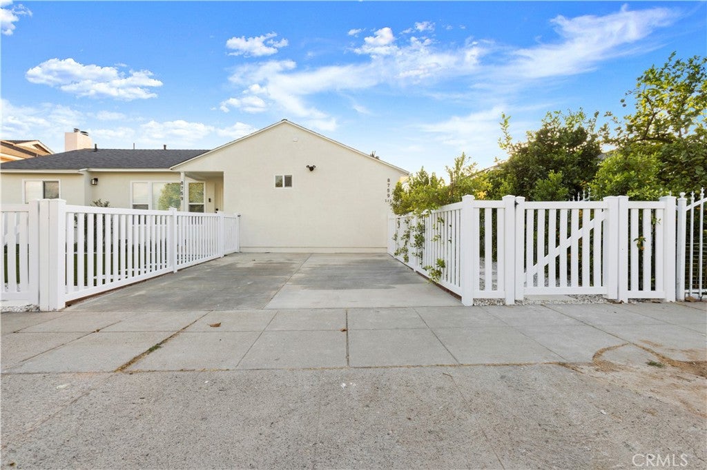 8759 Snowden Ave.