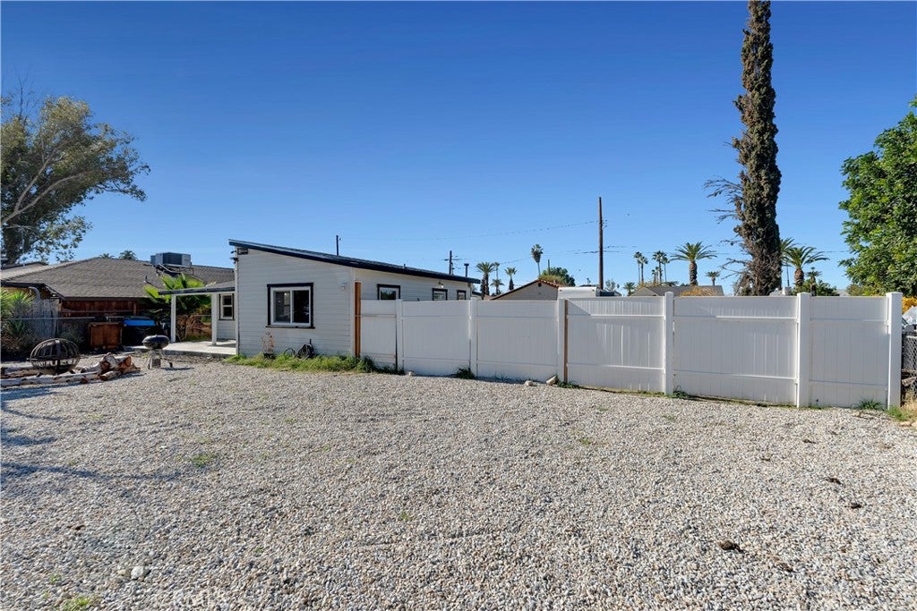415 N Santa Fe