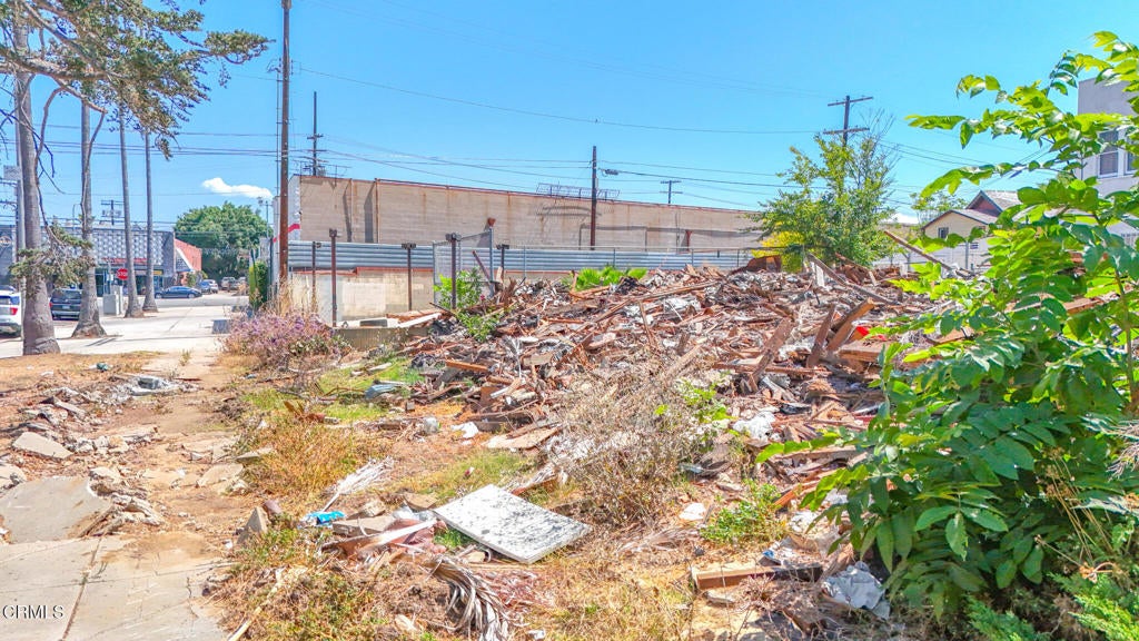 4357 Victoria Park Drive