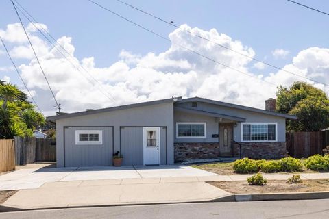 Photo of 3092 Zanetta Drive, Marina, CA 93933 (MLS # ML82044120)