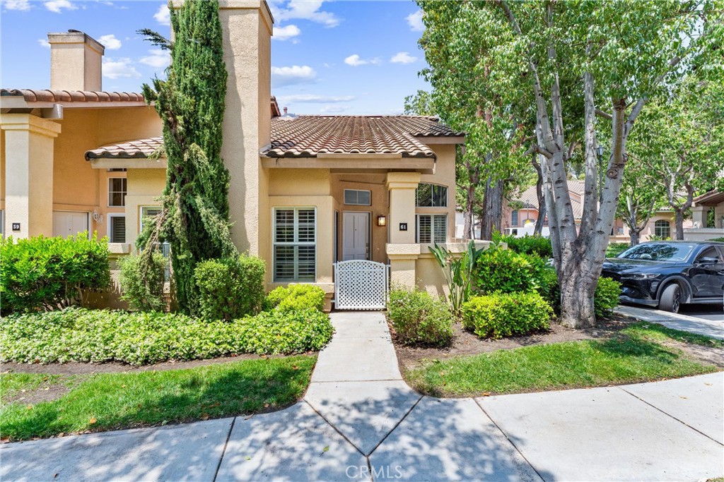 61 Nightingale Drive
